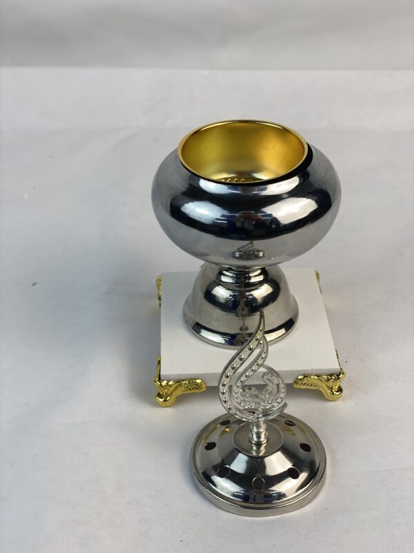 Frame 10 - Image 2