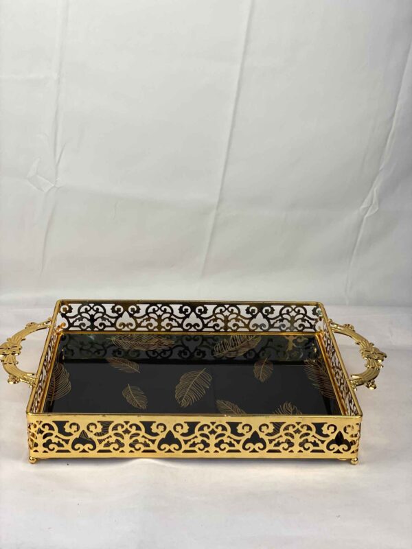 Serving 4 - Image 3