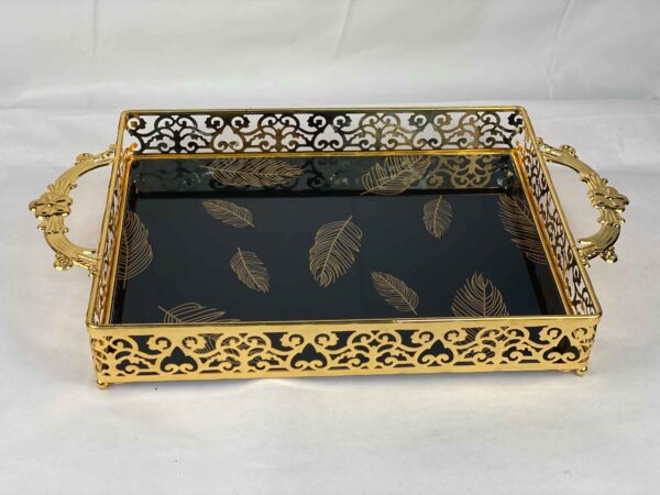 Serving 4 - Image 2